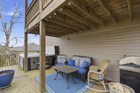 Exterior - 479 Southview Dr, Branson, MO 65616 photo 3 of 10