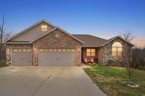 Exterior - 479 Southview Dr, Branson, MO 65616 photo 9 of 10