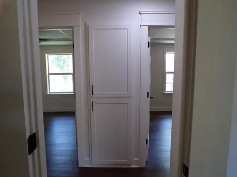 Entry Way - 2735 W Westview St, Springfield, MO 65807 photo 4 of 4