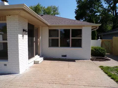 Exterior - 2735 W Westview St, Springfield, MO 65807 photo 10 of 11
