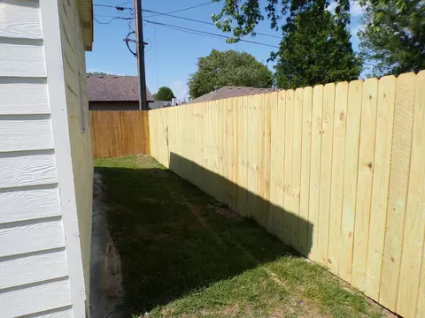 Exterior - 2735 W Westview St, Springfield, MO 65807 photo 9 of 11