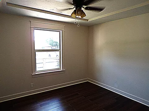 Bedroom - 2735 W Westview St, Springfield, MO 65807 photo 3 of 3