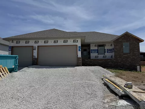 2608 W Pigeon Dr, Ozark, MO 65721
