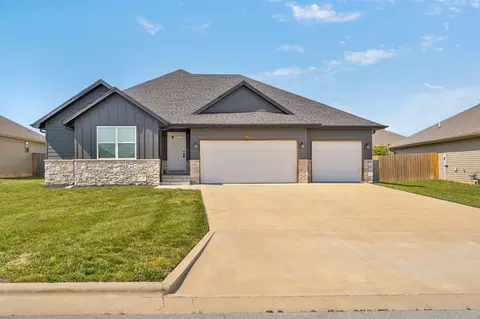 5607 W Pine St, Springfield, MO 65802