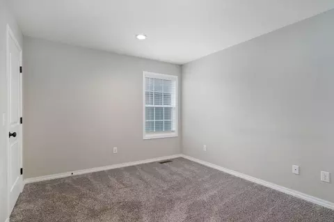 Bedroom - 5607 W Pine St, Springfield, MO 65802 photo 2 of 3