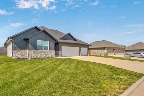 Exterior - 5607 W Pine St, Springfield, MO 65802 photo 3 of 10