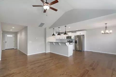 Entry Way - 5607 W Pine St, Springfield, MO 65802 photo 2 of 3
