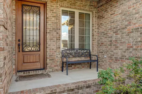 Entry Way - 1653 N Oakfair Pl, Springfield, MO 65802 photo 1 of 3