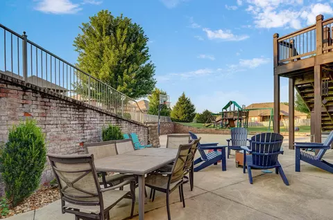 Exterior - 1653 N Oakfair Pl, Springfield, MO 65802 photo 7 of 15