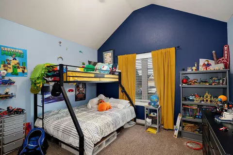 Bedroom - 1653 N Oakfair Pl, Springfield, MO 65802 photo 4 of 5