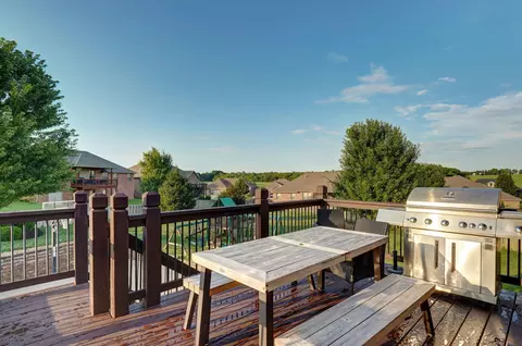 Exterior - 1653 N Oakfair Pl, Springfield, MO 65802 photo 4 of 15