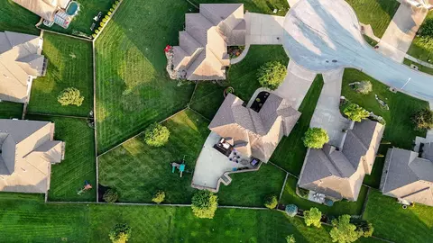 View/Area - 1653 N Oakfair Pl, Springfield, MO 65802 photo 6 of 10