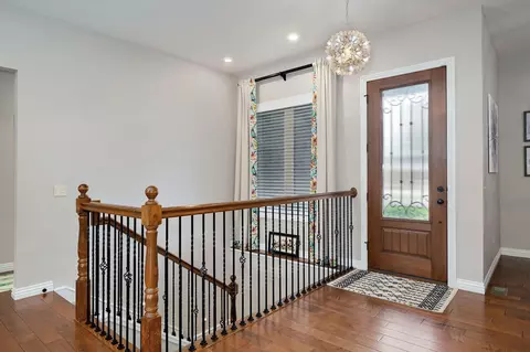 Entry Way - 1653 N Oakfair Pl, Springfield, MO 65802 photo 2 of 3