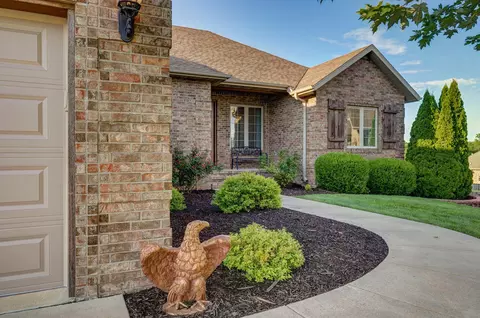 Exterior - 1653 N Oakfair Pl, Springfield, MO 65802 photo 3 of 15