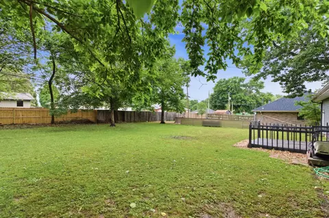 Exterior - 2804 W Whiteside St, Springfield, MO 65807 photo 3 of 7