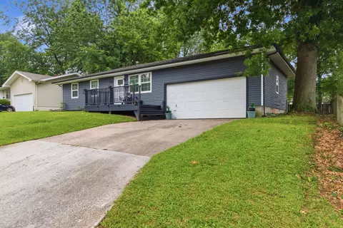 Exterior - 2804 W Whiteside St, Springfield, MO 65807 photo 2 of 7