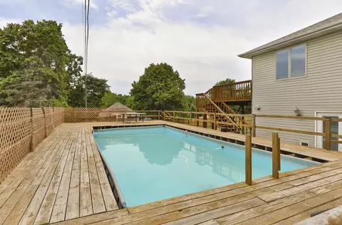 Exterior - 654656 Pine Ridge St, Marshfield, MO 65706 photo 13 of 16