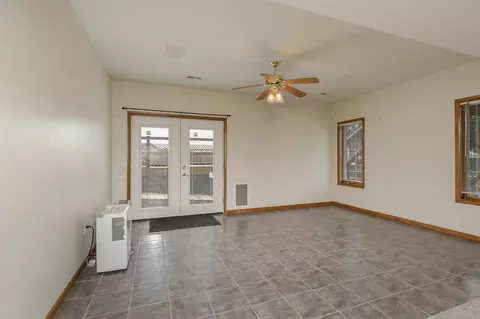 Living - 654656 Pine Ridge St, Marshfield, MO 65706 photo 4 of 9