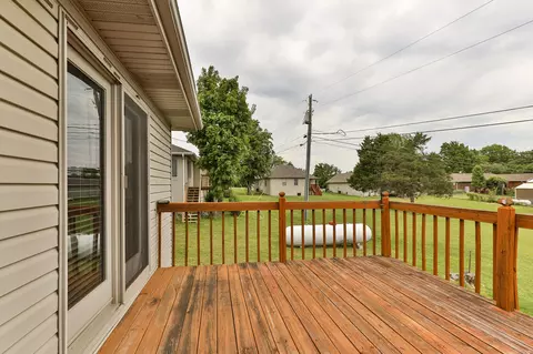 Exterior - 654656 Pine Ridge St, Marshfield, MO 65706 photo 7 of 16