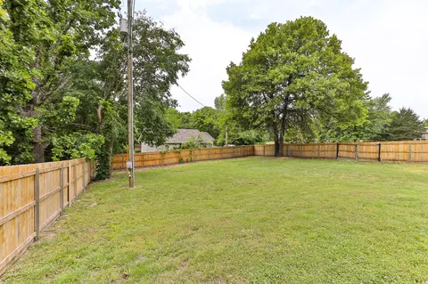 Exterior - 654656 Pine Ridge St, Marshfield, MO 65706 photo 10 of 16