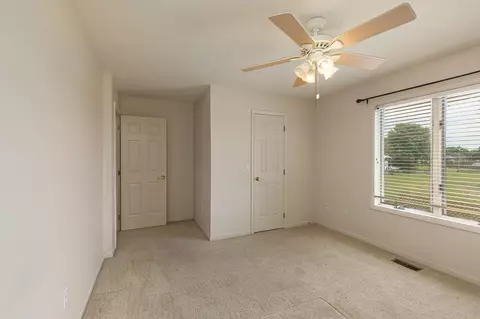 Bedroom - 654656 Pine Ridge St, Marshfield, MO 65706 photo 4 of 9