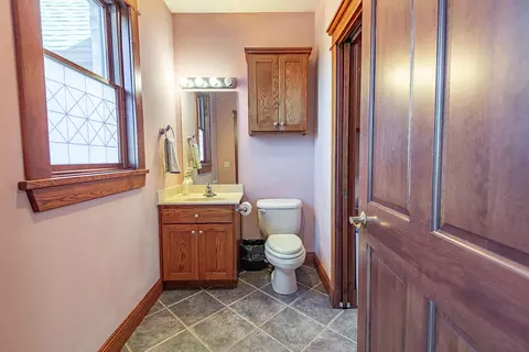 Bath - 449 Greenway Dr, Galena, MO 65656 photo 1 of 11