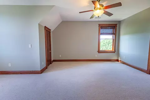 Bedroom - 449 Greenway Dr, Galena, MO 65656 photo 3 of 9