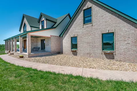 Exterior - 449 Greenway Dr, Galena, MO 65656 photo 4 of 15