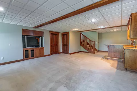 Living - 449 Greenway Dr, Galena, MO 65656 photo 8 of 8