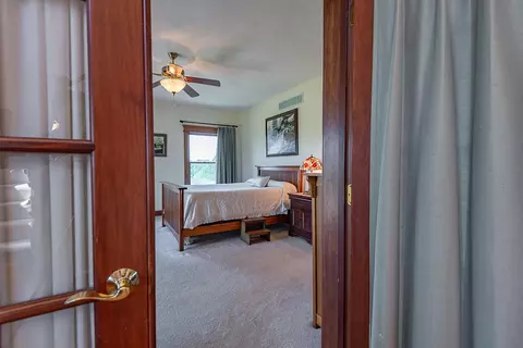 Bedroom - 449 Greenway Dr, Galena, MO 65656 photo 6 of 9