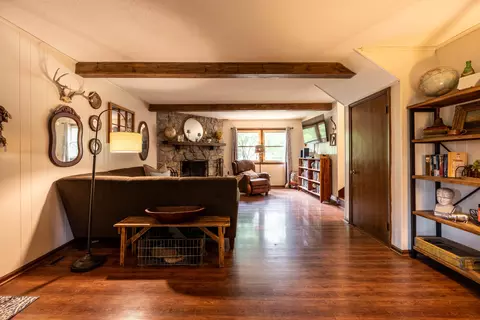 Living - 3032 E Covington St, Springfield, MO 65804 photo 7 of 7