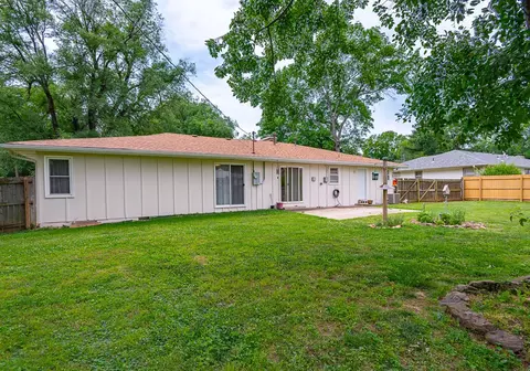 Exterior - 2161 E Latoka St, Springfield, MO 65804 photo 4 of 8
