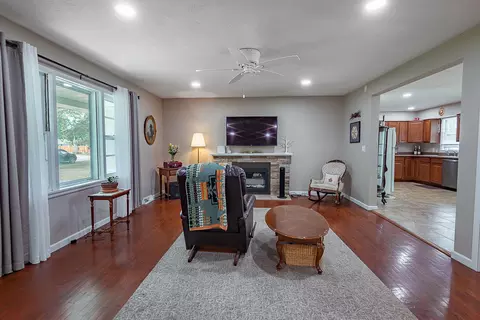 Living - 2161 E Latoka St, Springfield, MO 65804 photo 2 of 3