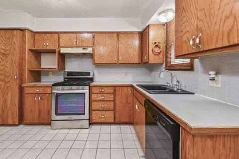 Kitchen - 1194 State Highway Dd, Marshfield, MO 65706 photo 4 of 8