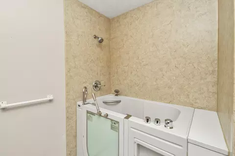 Bath - 1194 State Highway Dd, Marshfield, MO 65706 photo 3 of 6