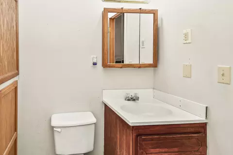 Bath - 1194 State Highway Dd, Marshfield, MO 65706 photo 6 of 6