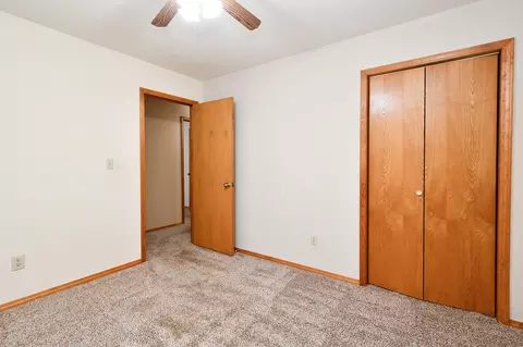 Bedroom - 1194 State Highway Dd, Marshfield, MO 65706 photo 6 of 6