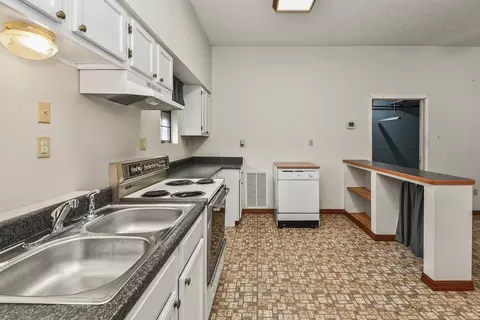 Kitchen - 1194 State Highway Dd, Marshfield, MO 65706 photo 7 of 8