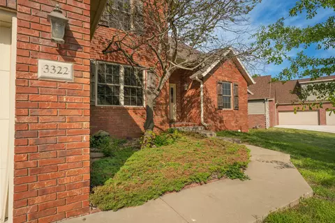 Exterior - 3322 S Saratoga Ave, Springfield, MO 65804 photo 4 of 9