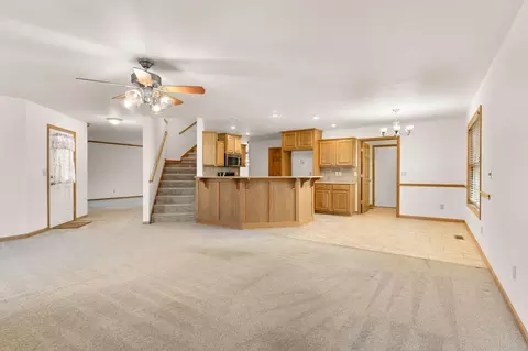 Living - 3322 S Saratoga Ave, Springfield, MO 65804 photo 5 of 5