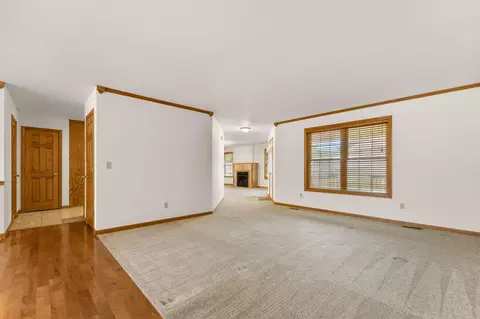 Living - 3322 S Saratoga Ave, Springfield, MO 65804 photo 2 of 5