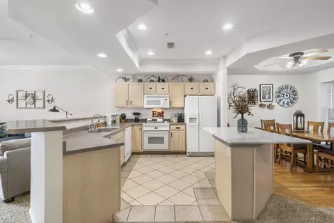 Kitchen - 300 Glory Rd #2, Branson, MO 65616 photo 4 of 4