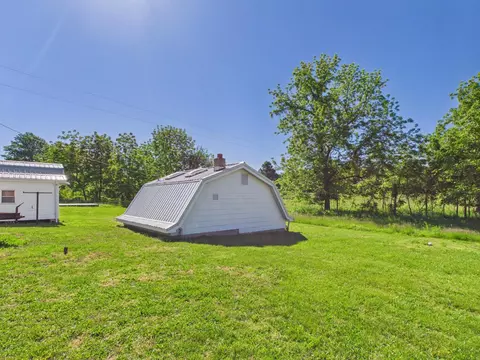 331 Rodgers St, Licking, MO 65542 photo 8