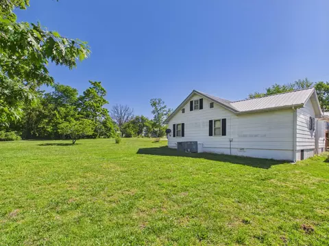 331 Rodgers St, Licking, MO 65542 photo 7