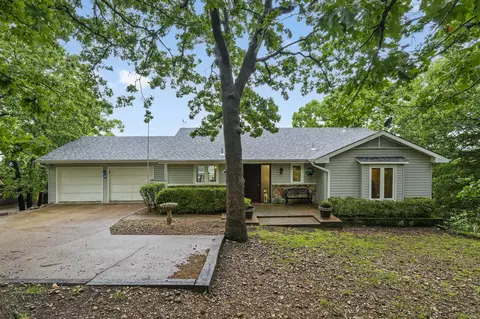 Exterior - 46 Acoma Dr, Branson West, MO 65737 photo 10 of 11