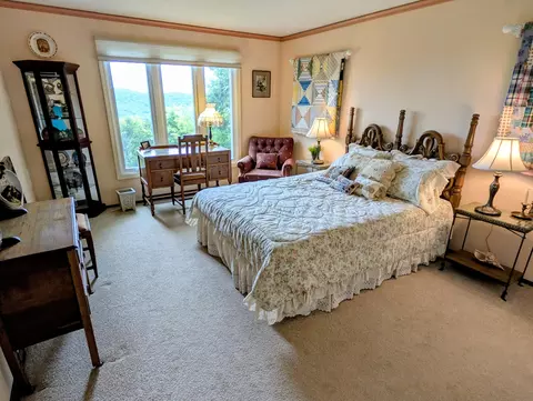 Bedroom - 46 Acoma Dr, Branson West, MO 65737 photo 5 of 7
