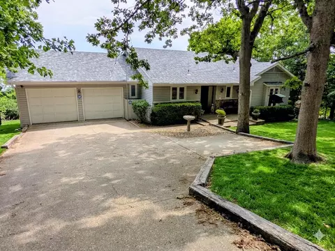 Exterior - 46 Acoma Dr, Branson West, MO 65737 photo 4 of 11