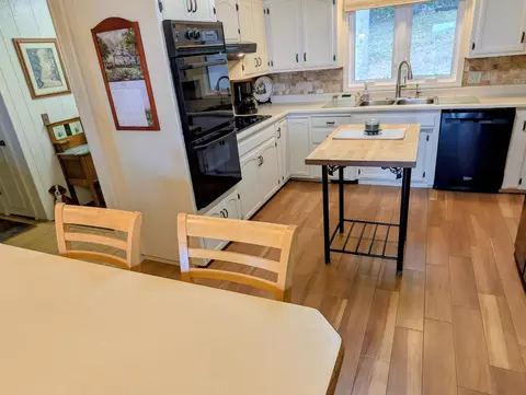 Kitchen - 46 Acoma Dr, Branson West, MO 65737 photo 1 of 11