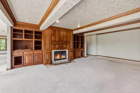 Living - 2552 S Skyline Dr, Springfield, MO 65804 photo 3 of 6