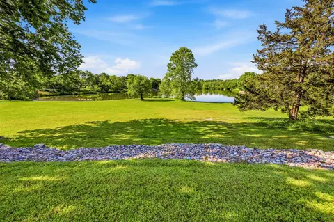 View/Area - 2552 S Skyline Dr, Springfield, MO 65804 photo 3 of 6
